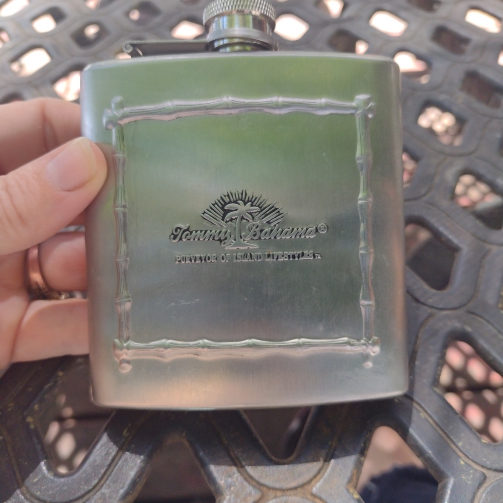 Tommy Bahama stainless steel flask 5 ounces